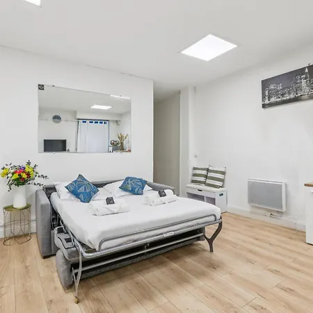 Marais L Center Of L Full Equipped